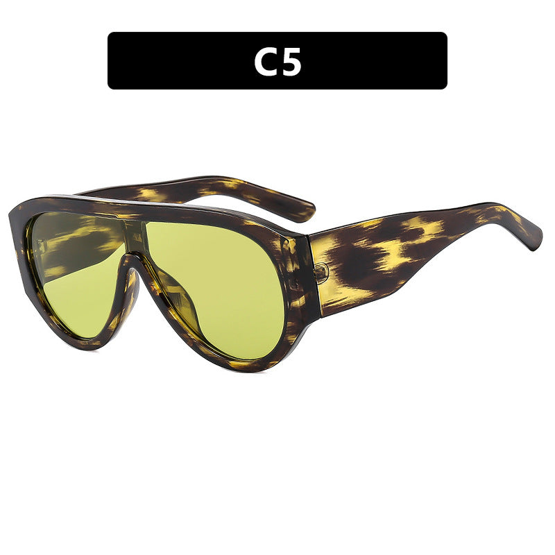 Damen modische Sichtschutz-Sonnenbrille mit breitem glamourösem Rahmen und UV-Schutz Brehn
