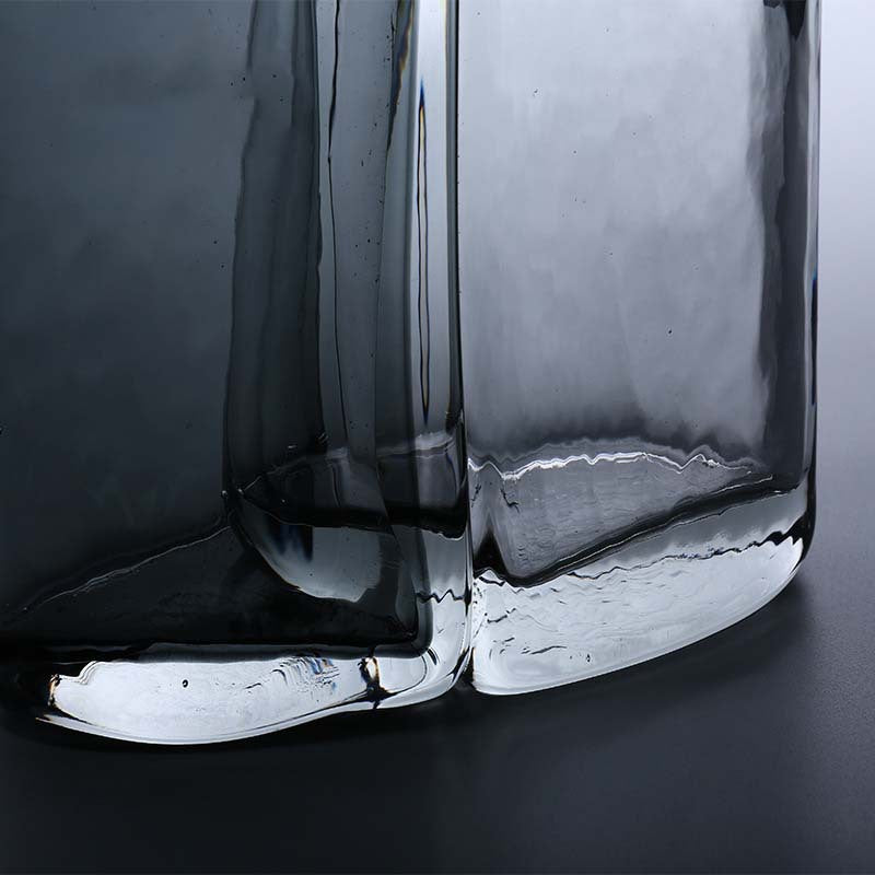 Mouth-blown skulptural Double-Chamber zeitgenössische Glasvase Brehn