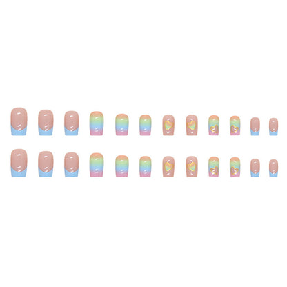 Künstlerische Herz-Themen Press-On Nageldesigns Brehn