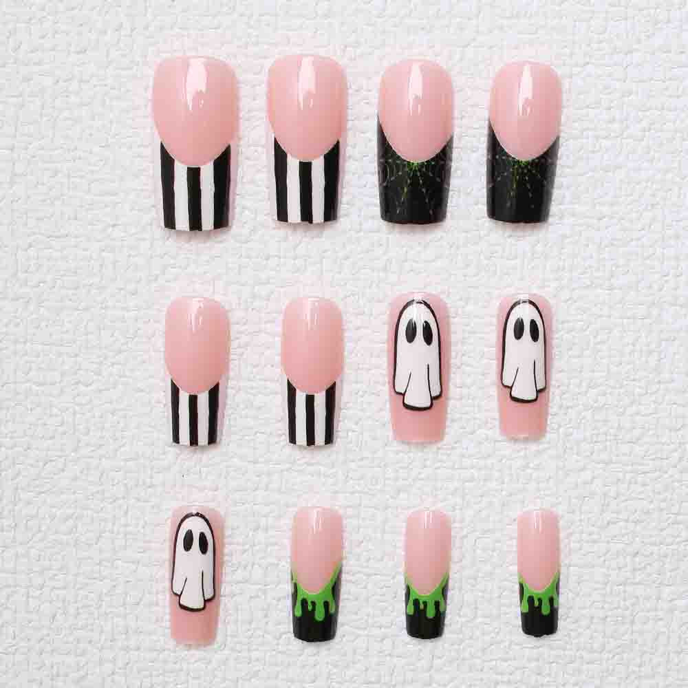 Halloween-inspirierte Press-On Nagelkunst Brehn