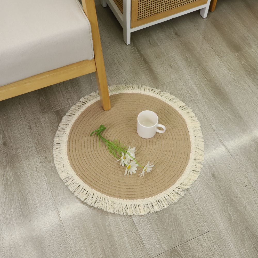 Runderteppich mit gefranstem Design
