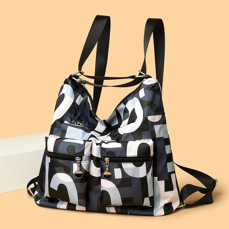 Geräumige Mehrfachtaschen-Schultertasche Brehn
