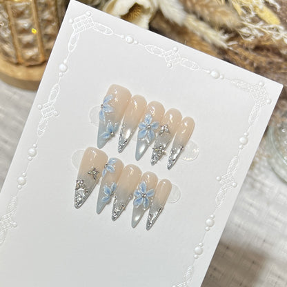 Elegante Stiletto Floral Press-On Nail Set Brehn