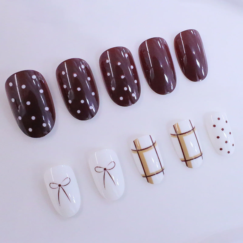 Elegantes Künstlerisches Nagelset Brehn
