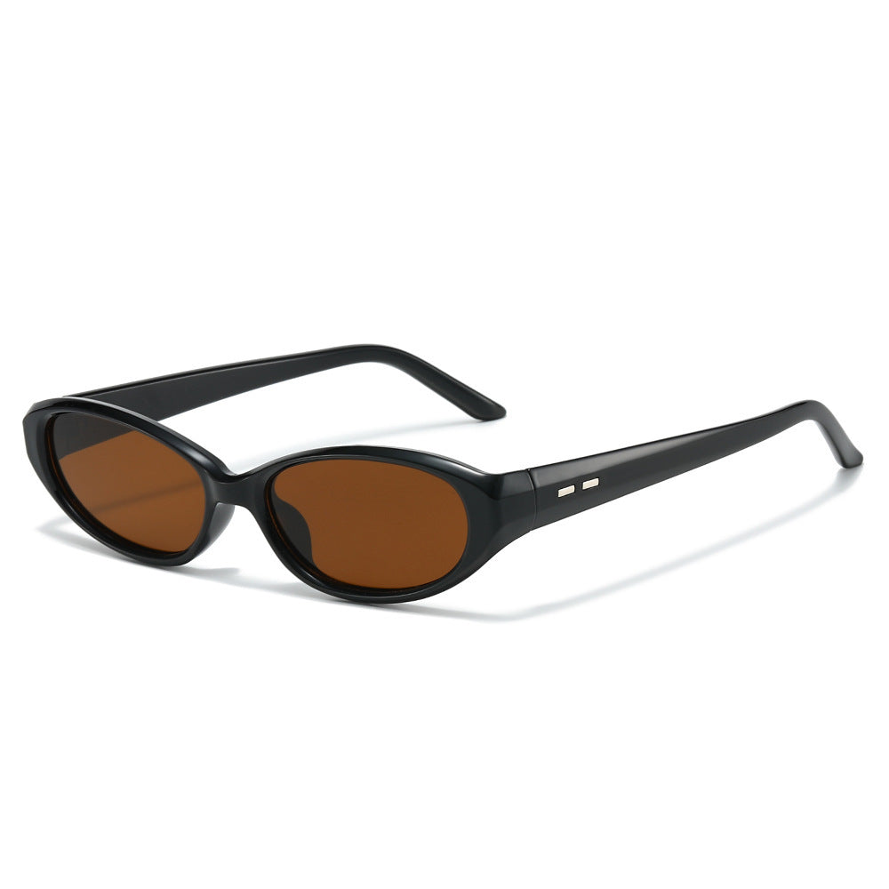 Schlanke retro-inspirierte ovale Sonnenbrille Brehn