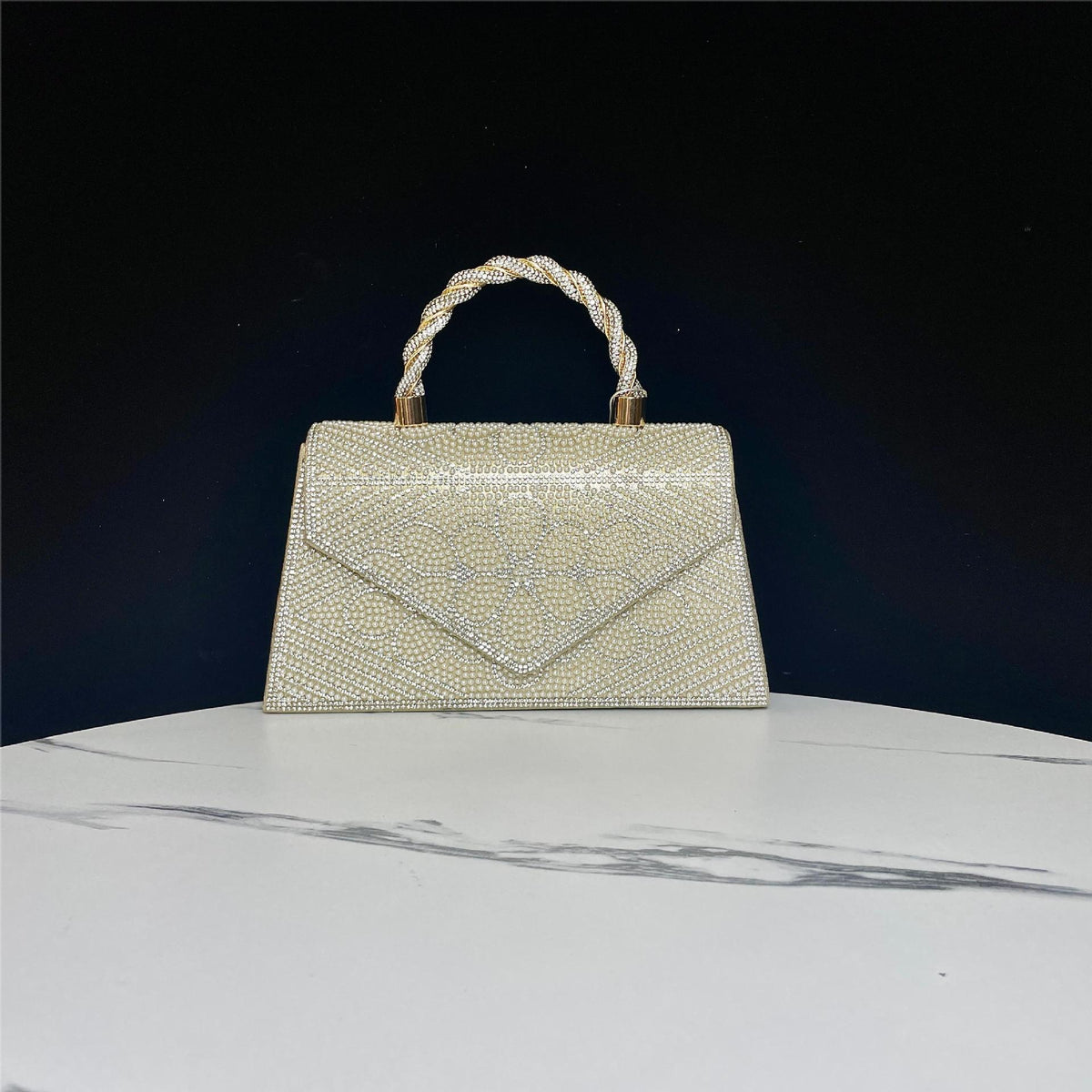 Strass-besetzte Abendhandtasche