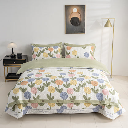 Umkehrbare gesteppte Blumendecke Set mit Knopfbesatz und passenden Kissenbezügen