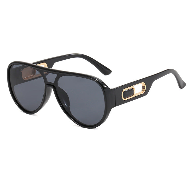 Damen Elegante Oversize-Sonnenbrille mit Designer-Details Brehn
