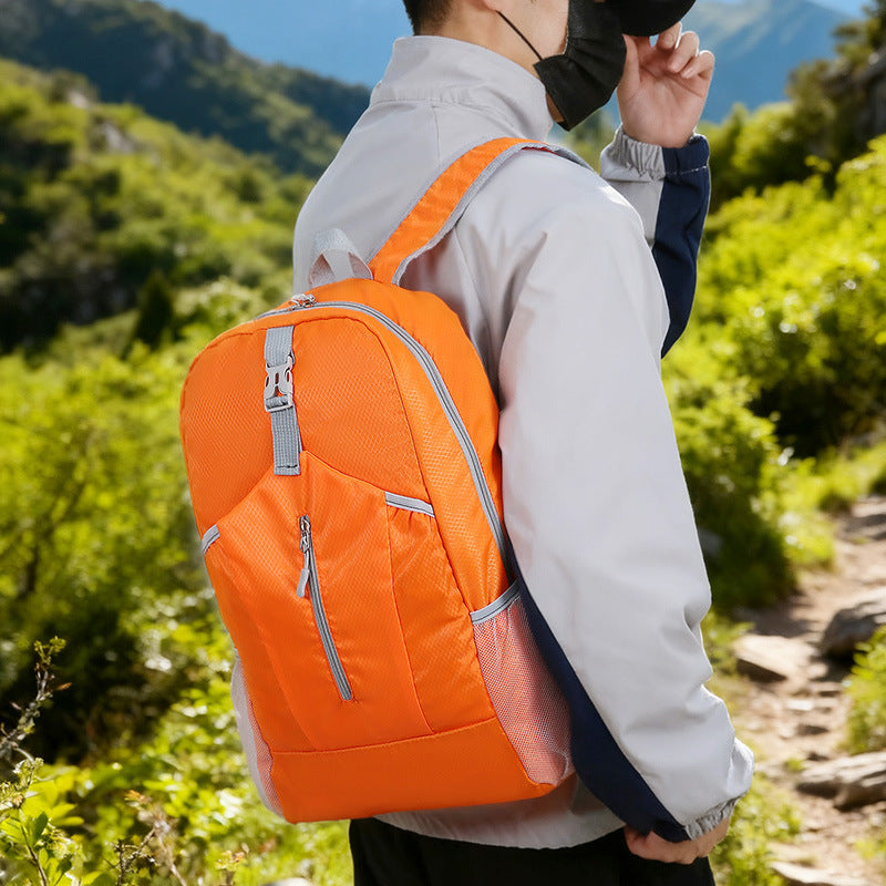 Sportlicher Rucksack mit mehreren Taschen und atmungsaktivem Rücken Brehn