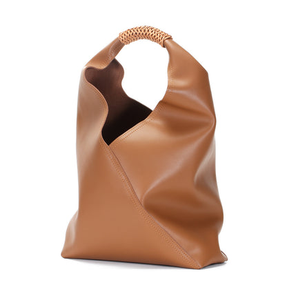 Skulpturaler weicher Leder Slouch Hobo Tote mit geflochtenem oberen Griff
