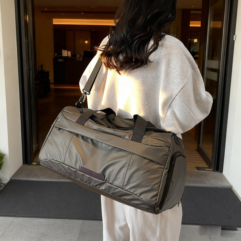 Geräumige Reisetasche mit mehreren Fächern Brehn