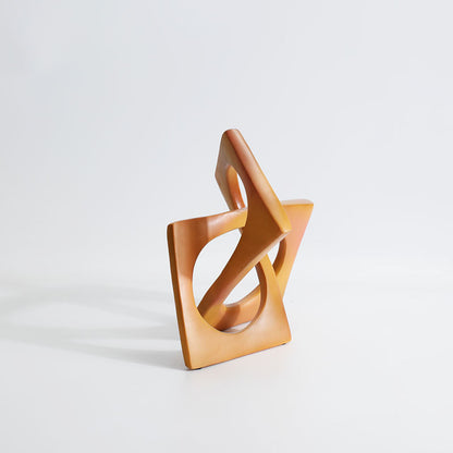 Dekorative abstrakte geometrische Skulptur