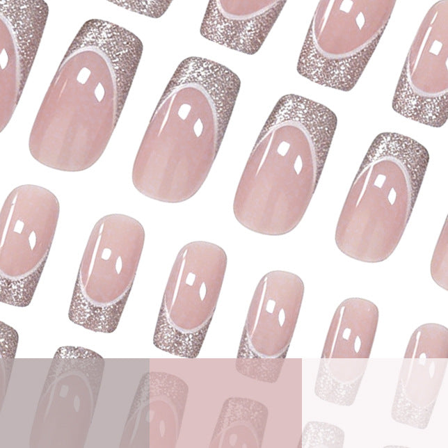 Glamouröses French Tip Glitter Nagelkunst Brehn