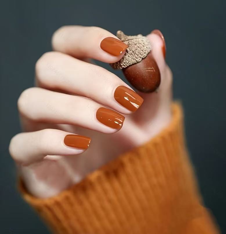 Glänzende Press-On Nagelspitzen Brehn