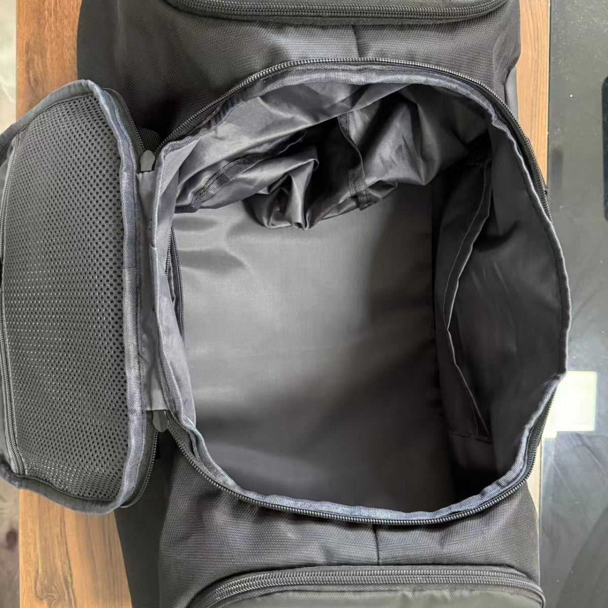Geräumige Mehrfachfächer Reisetasche Brehn