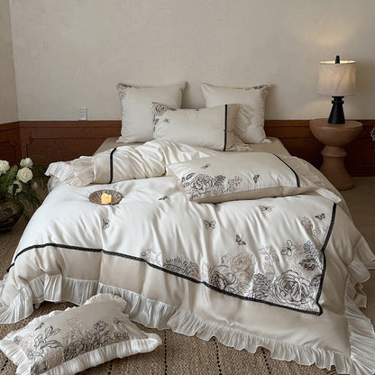 Luxuriös bestickter Rüschensatin Bettwäsche Set