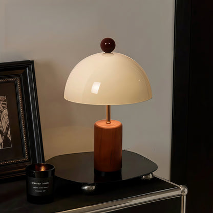 Skulpturale Tischlampe mit Holzfuß