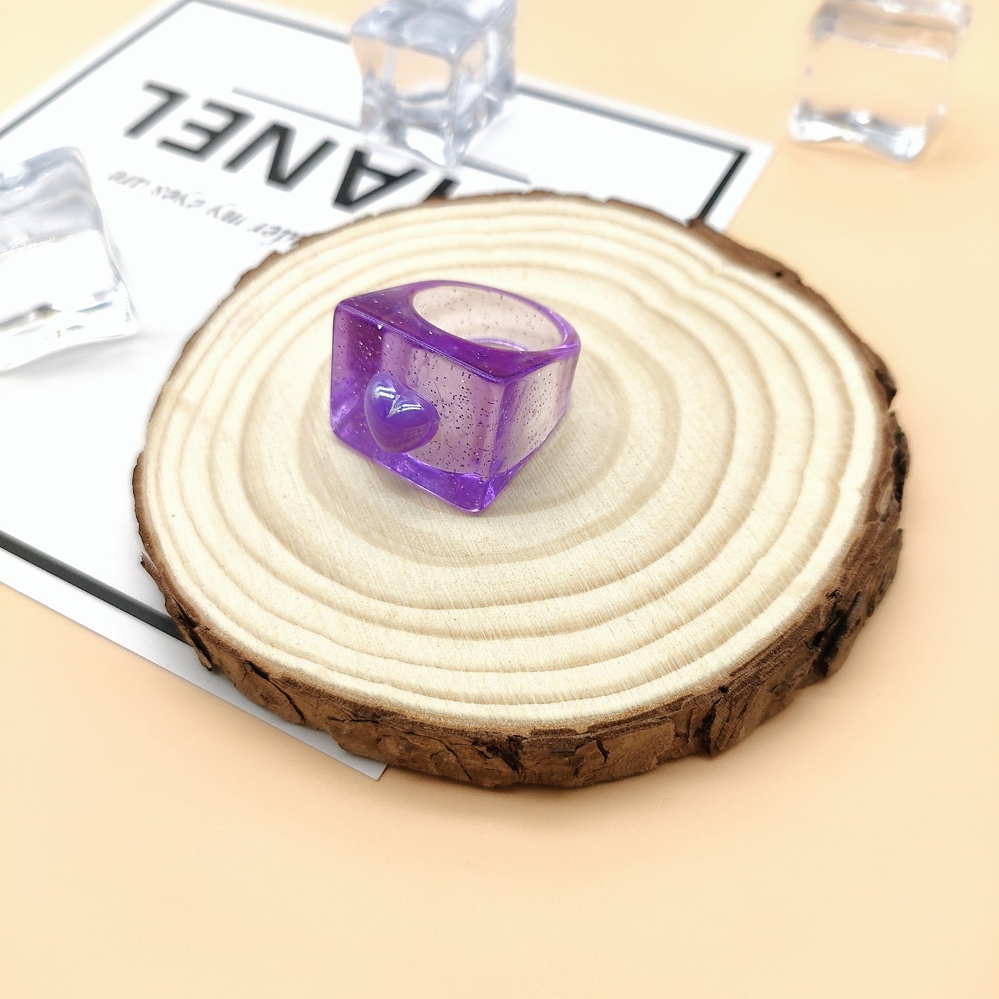 Schmetterlings-inspirierter Harzring Brehn