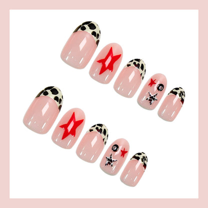 Kunstnagelset mit verspielten Tier- und Sternedesigns Brehn