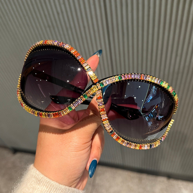 Damen Trendige Sonnenbrille mit funkelndem Kristalldekor Brehn