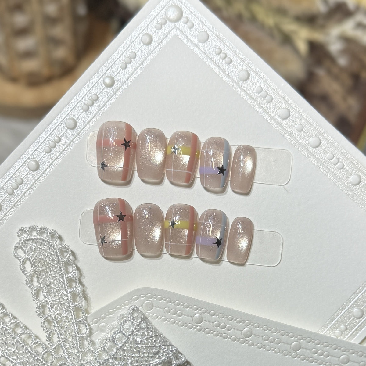 Dekorative Sternmuster Press-On Nails Brehn