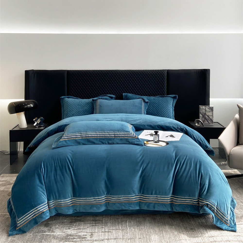 Luxuriöses Velvet Bettbezug- und Kissenbezug-Bettwäsche-Set mit besticktem Saum