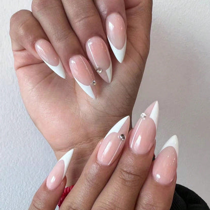 Elegantes Stiletto-Nagelkunstdesign