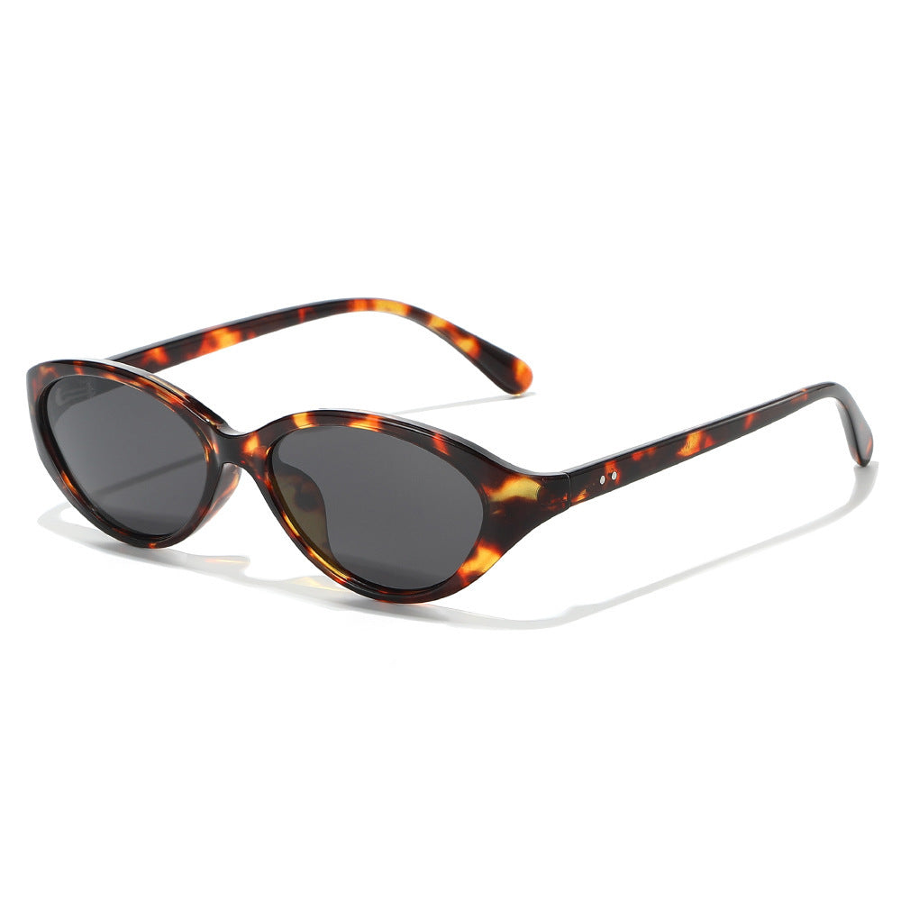 Stylische Retro-inspirierte Katzenaugen-Sonnenbrillen Brehn