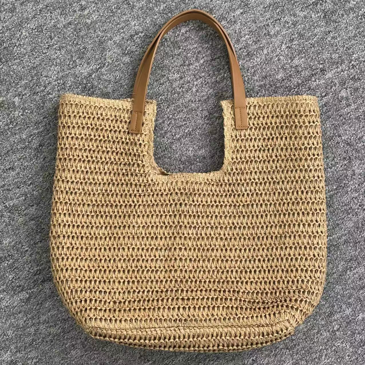 Sommerliche Tragetasche Aus Geflochtenem Material Brehn