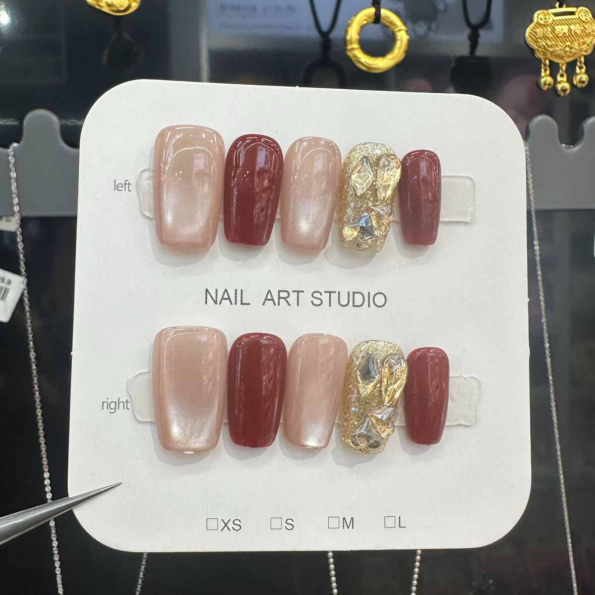 Glamorous Press-On Nail Set Brehn