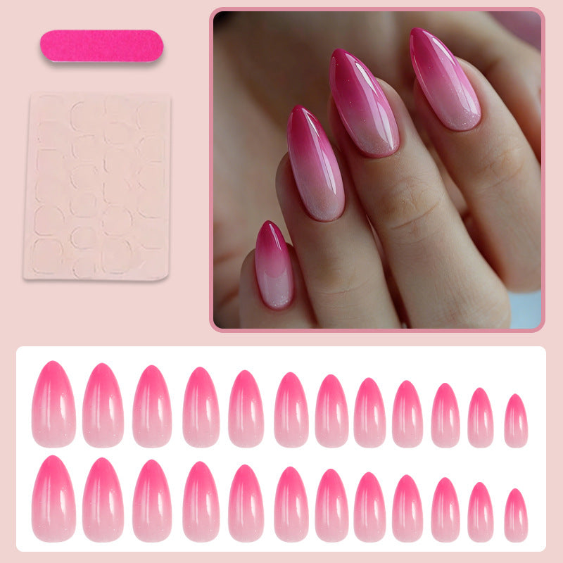 Kunstnägel mit elegantem Ombre-Design Brehn