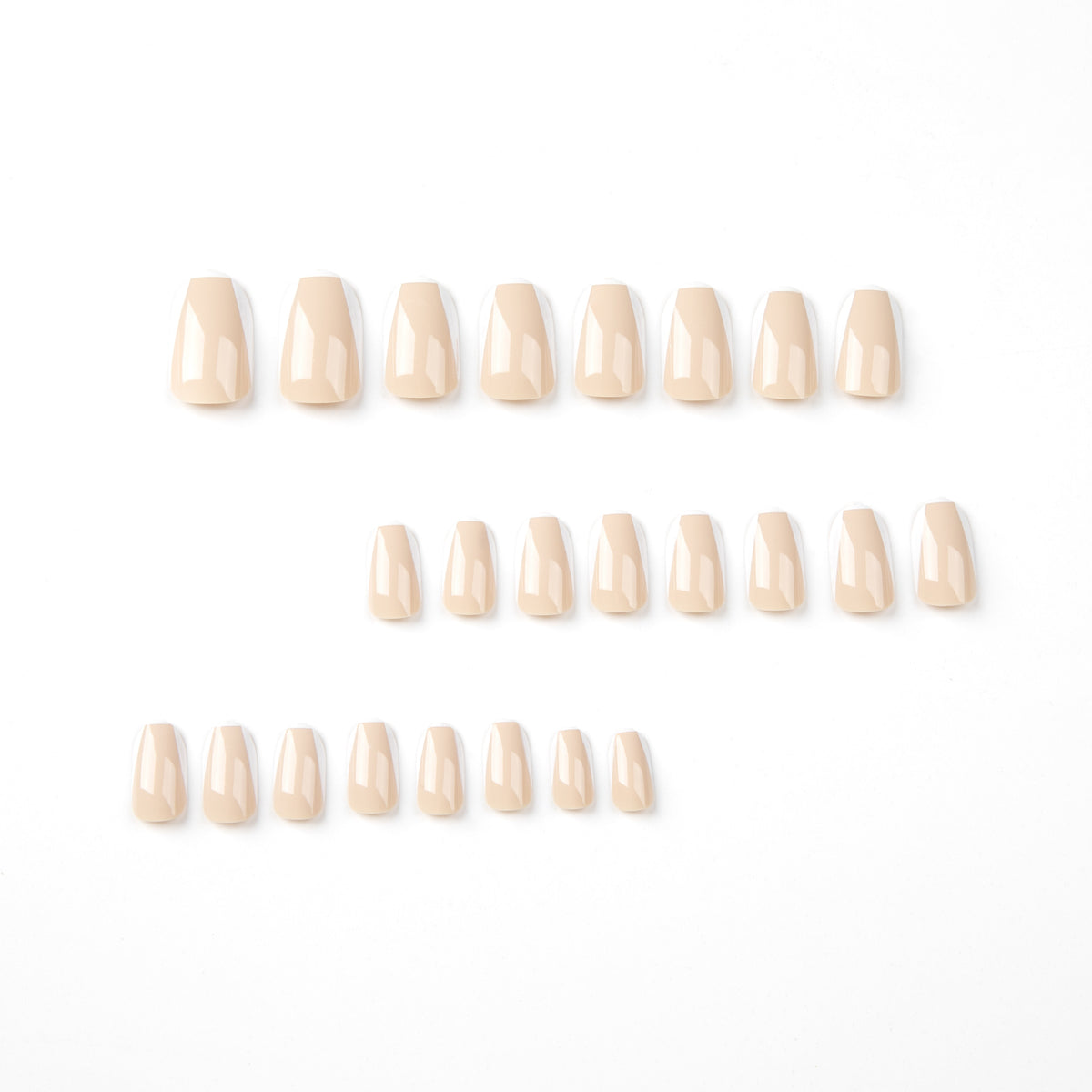 Kunstvolle Nagelkunst mit elegantem French-Tip Brehn
