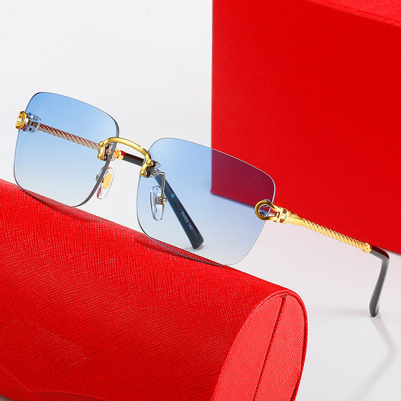 Damen quadratische Sonnenbrille mit luxuriösem, goldverziertem Rahmen und schützenden Gläsern Brehn