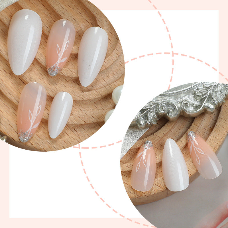 Luxuriöses Faux Finish Press-On Nagelset mit elegantem Blumenmuster Brehn