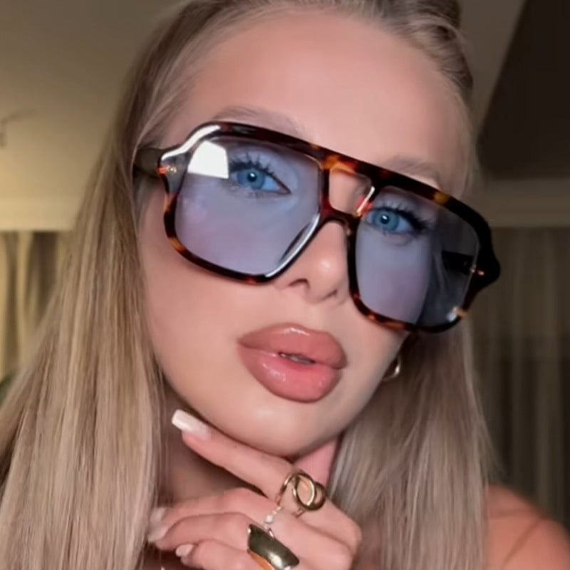 Damen stilvolle oversized Sonnenbrille im schlichten Design Brehn