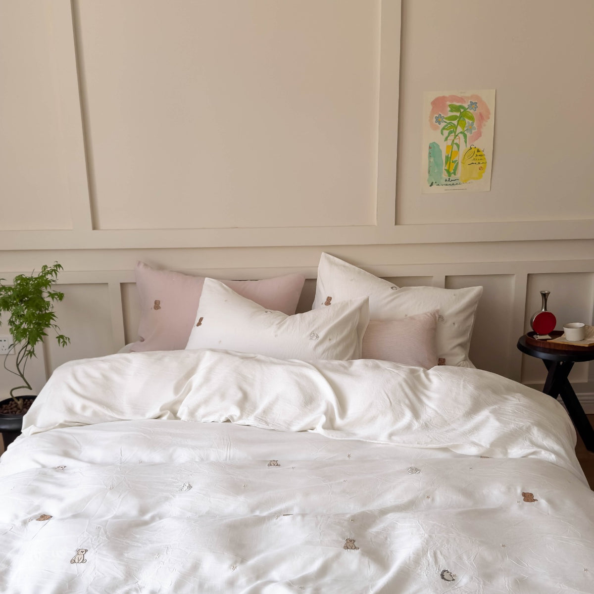 Bestickte botanische Baumwollsatin Bettwäsche Set mit Eckenbindern