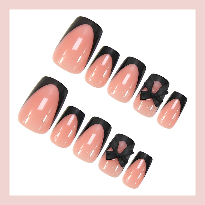 Kunstnagelset mit eleganten schwarzen Spitzen und Zubehör Brehn