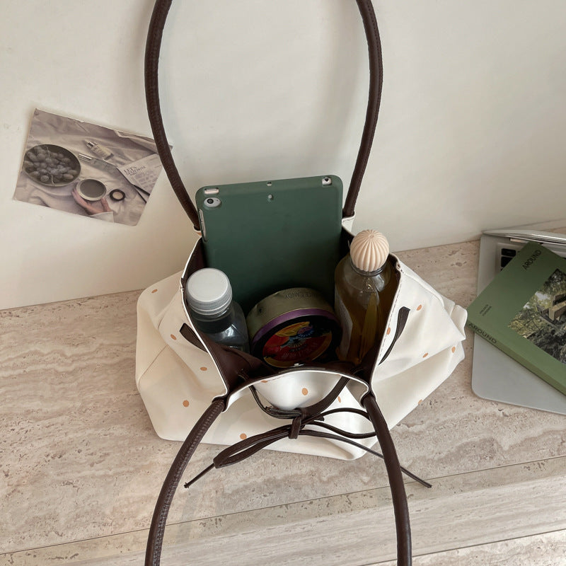 Elegante Wildleder Tote Tasche mit Schleifen-Detail