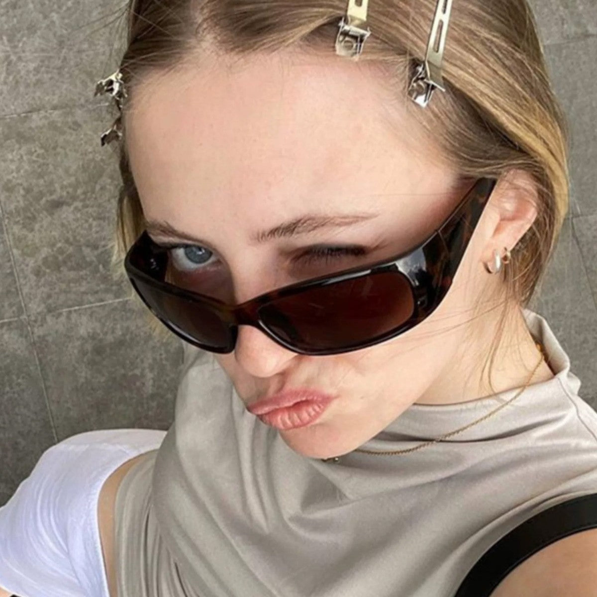 Damen Sonnenbrille im eleganten retro-inspirierten Design Brehn
