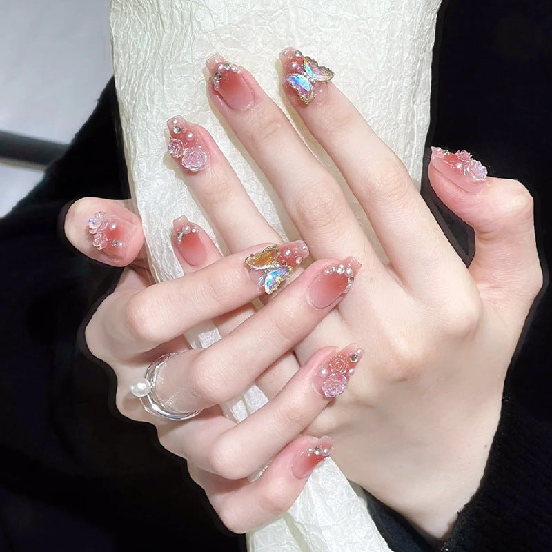 Künstliche Fingernägel mit Herz-Design Brehn