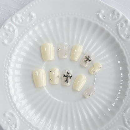 3D Kreuz-verzierte Press-On Nagelkunst Set