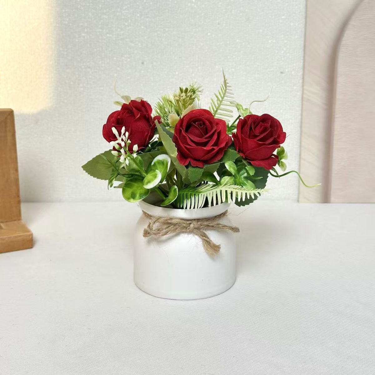 Elegante künstlerische Blumenzentrale für Tischdekoration