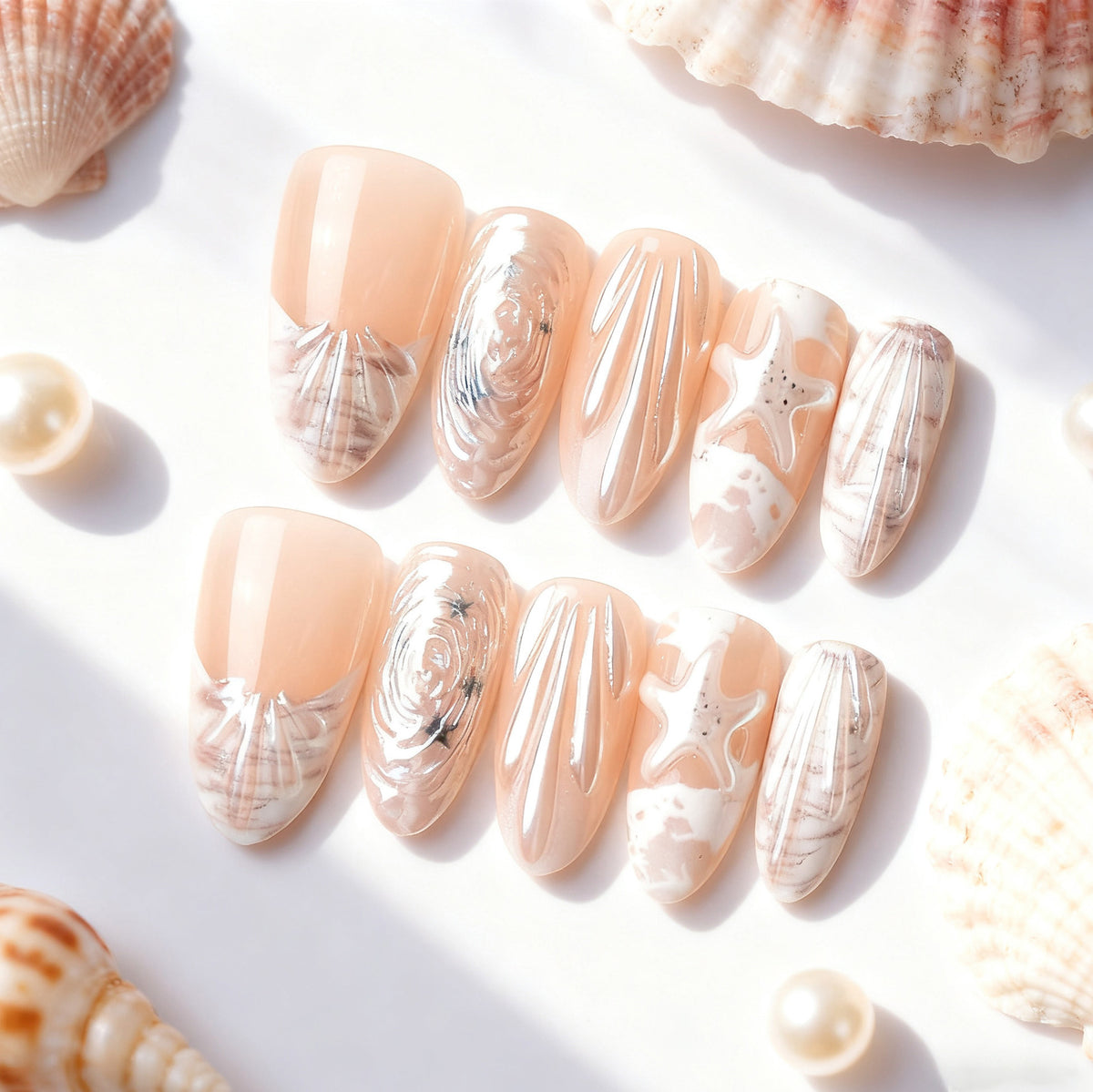 Künstlerisches von Muscheln inspiriertes Press-On-Nagelkunst-Set Brehn