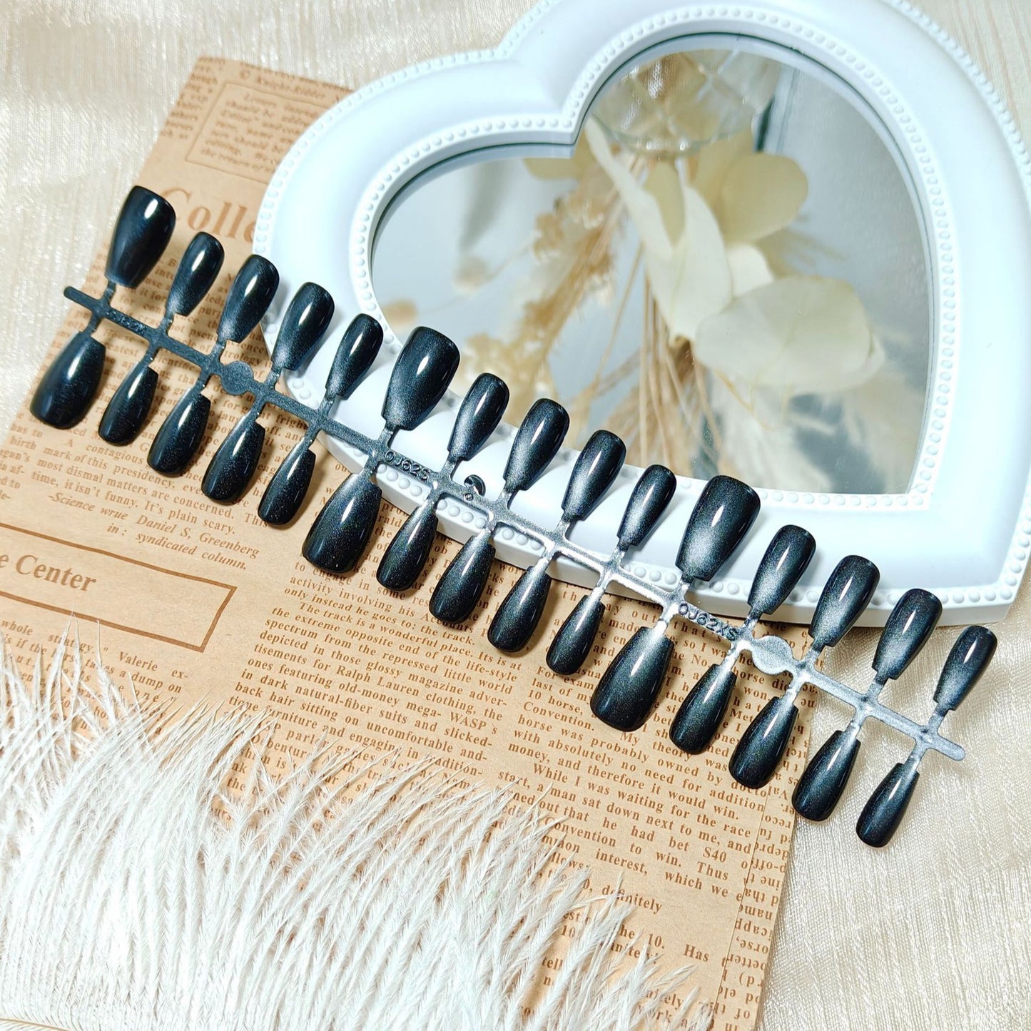Elegante Kunstnägel mit Schimmerndem Finish Brehn