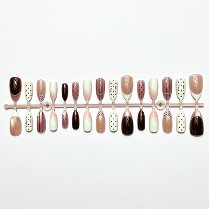 Elegantes Press-On-Nageldesign-Set Brehn