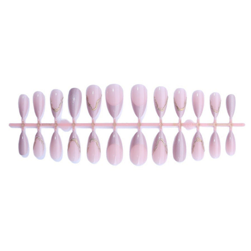 Elegantes Stiletto Press-On Nagelset mit 3D Goldakzenten