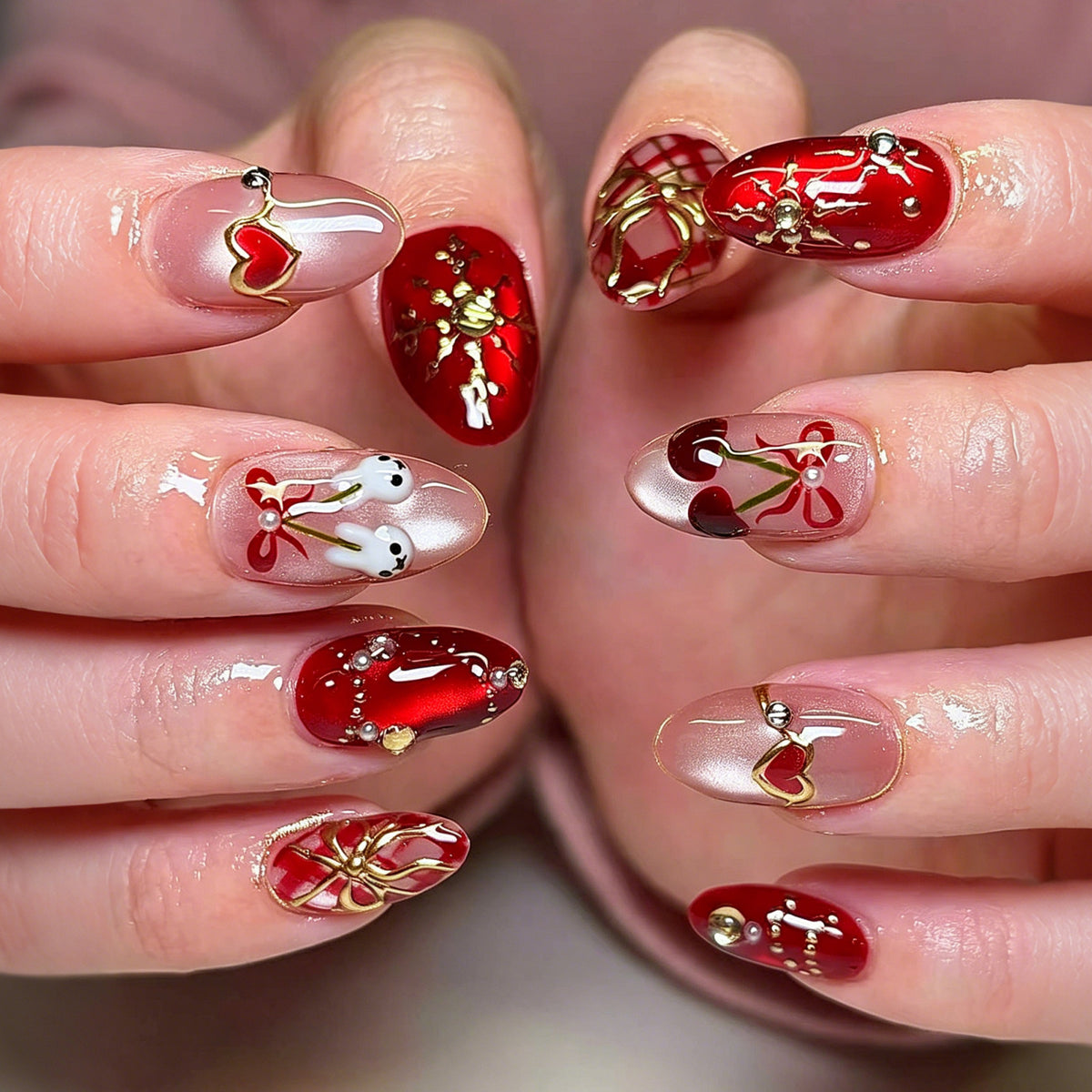 Künstlerisches Press-On-Nagel-Set mit Herz- und Blumenmuster Brehn