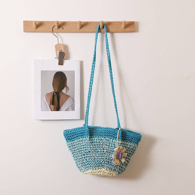 Modische und Handgefertigte Henkeltasche mit Floralem Akzent Brehn