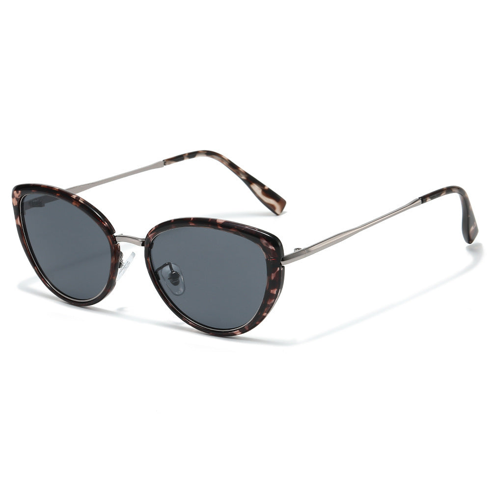 Modische Cat-Eye-Sonnenbrille mit trendigem Schildpatt-Rahmen Brehn