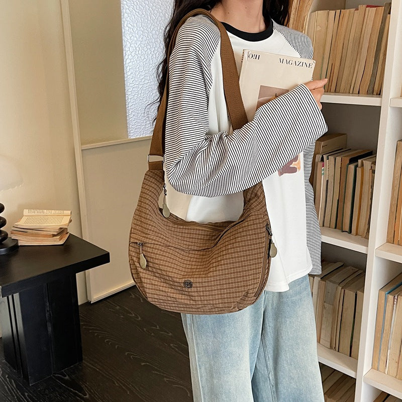 Casual kariertes Sling Bag Brehn